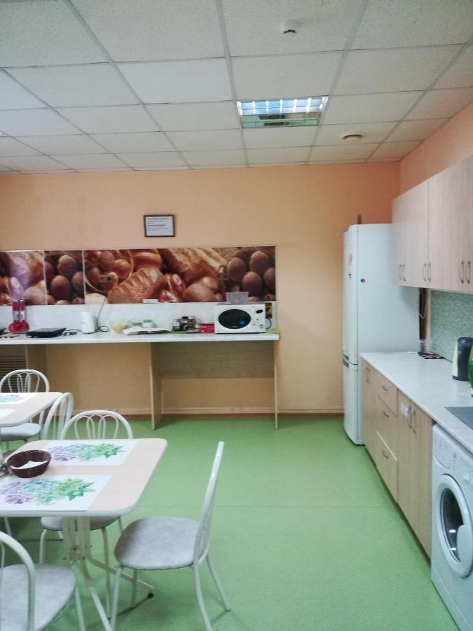 Dachny Hostel На Метро "Заельцовская" Novossibirsk Extérieur photo