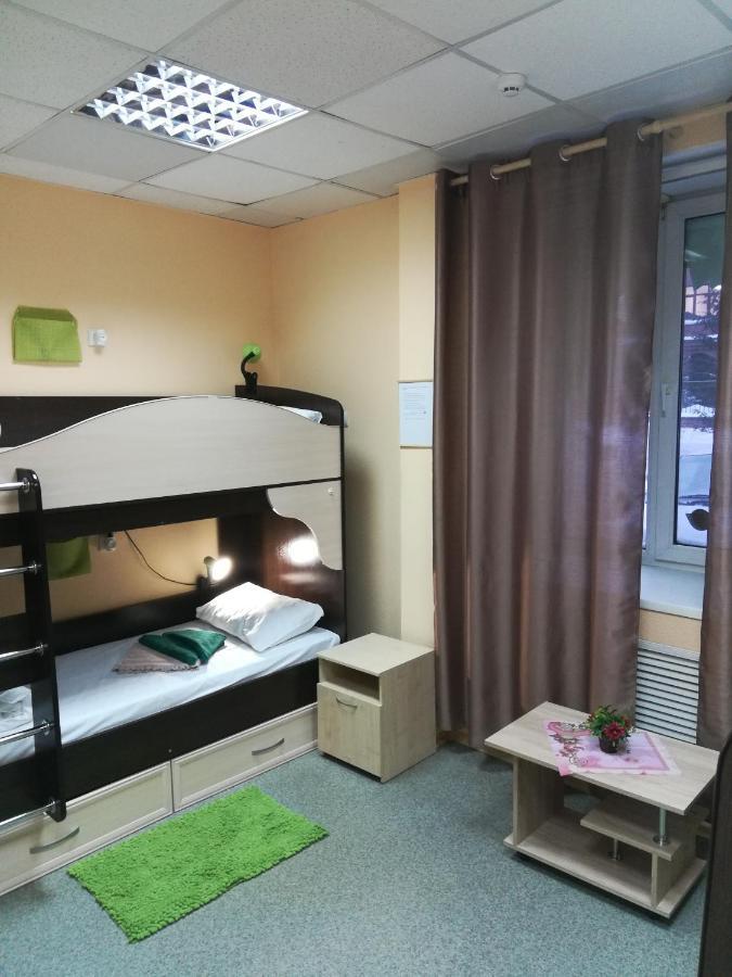 Dachny Hostel На Метро "Заельцовская" Novossibirsk Extérieur photo